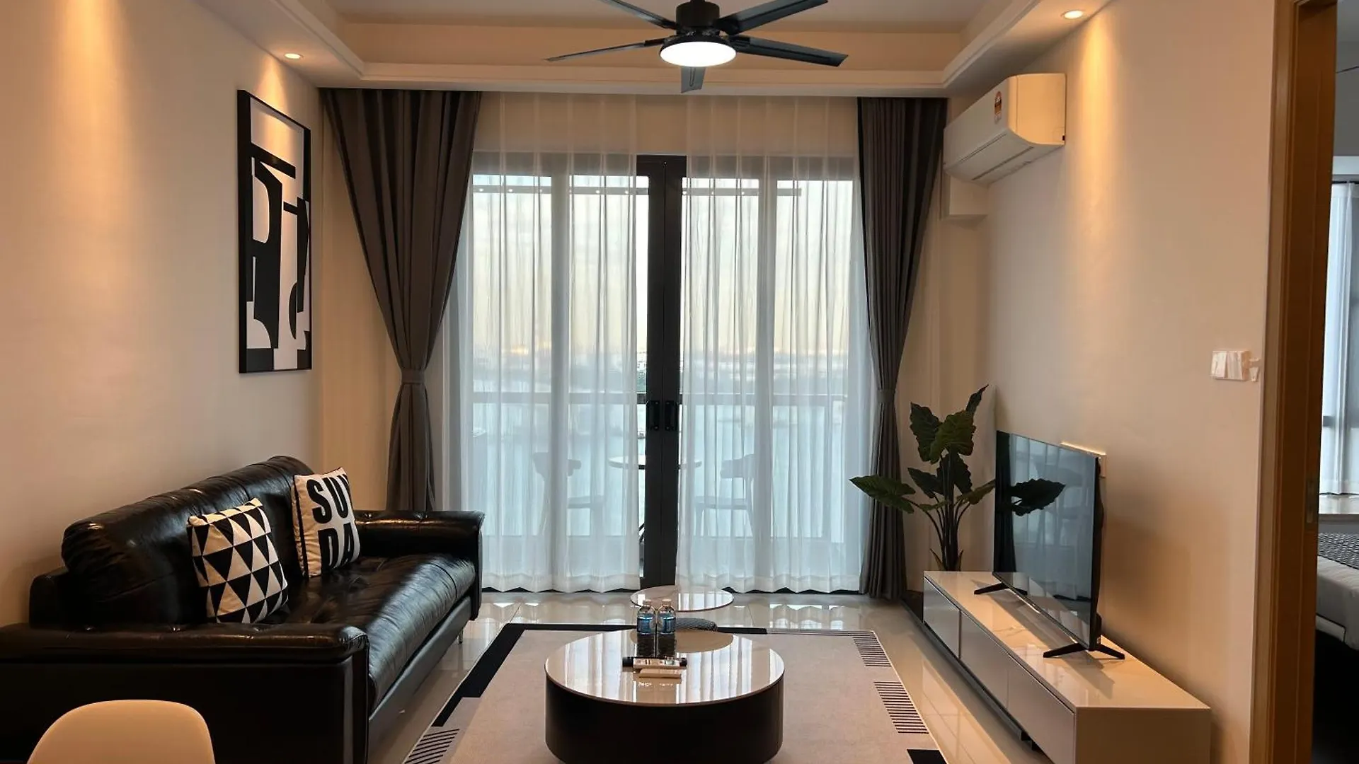 R&F Princess Cove Cozy&Boutique Homestay By Wan Li Property Management Johor Bahru Apartamento